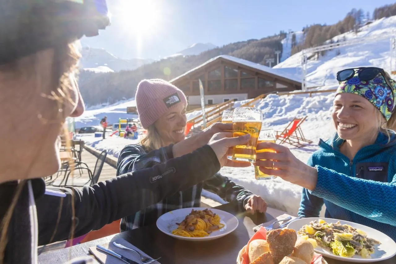 Hotel Alegra Livigno 3*,  Italy